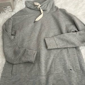 Vineyard vines pullover